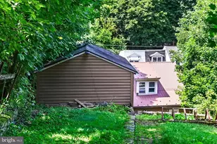 405 Laurel St, Minersville, PA 17954 - Photo 6