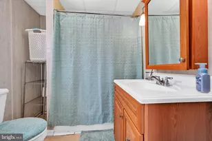 217 N Center St, Frackville, PA 17931 - Photo 16