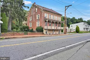 125 E Center St, Tremont, PA 17981 - Photo 2