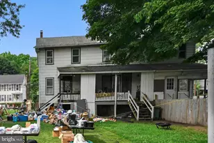 40 N Tulpehocken St, Pine Grove, PA 17963 - Photo 30