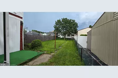 127 S Broad Mountain Avenue, Frackville, PA 17931 - Photo 2