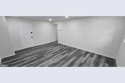 300 W Frack Street #1A, Frackville, PA 17931 - Photo 4