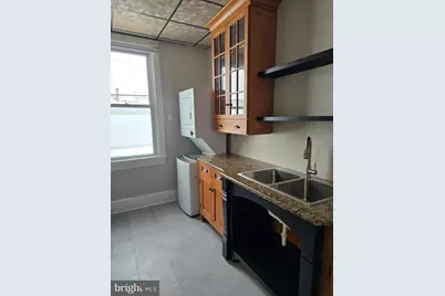 17 N 2nd Street, Saint Clair, PA 17970 - Photo 2