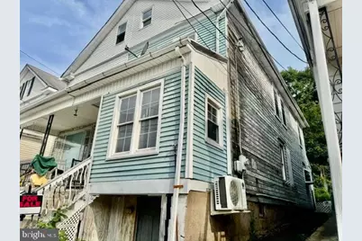 155 S Schuylkill Avenue, Shenandoah, PA 17976 - Photo 2