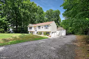 516 Coyote Dr, Auburn, PA 17922 - Photo 2