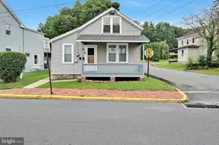 7 Graeff St, Cressona, PA 17929 - Photo 2