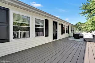1290 Running Deer Dr, Auburn, PA 17922 - Photo 12