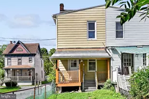 236 N Pine St, Tremont, PA 17981 - Photo 32