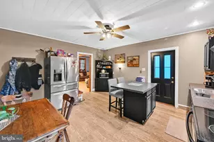 769 N Centre St, Pottsville, PA 17901 - Photo 20