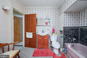 639-641 W Coal St, Shenandoah, PA 17976 - Photo 16
