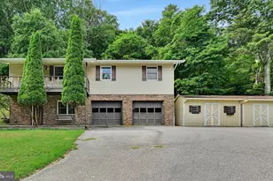 215 W Wilder St, Cressona, PA 17929 - Photo 8