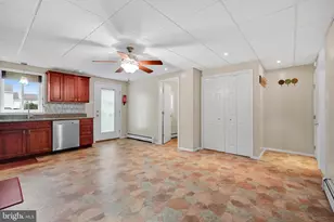 137 Nice Street S, Frackville, PA 17932 - Photo 16