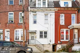 713 W Norwegian St, Pottsville, PA 17901 - Photo 2
