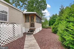 224 Hope Dr, New Ringgold, PA 17960 - Photo 32