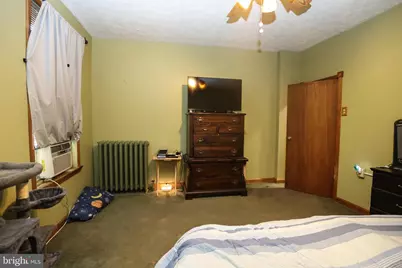 212 W Schuylkill Avenue, Pottsville, PA 17901 - Photo 8