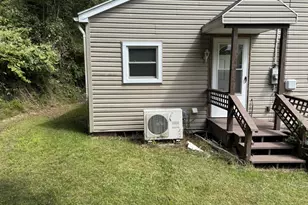 353 Valley Rd, Pottsville, PA 17901 - Photo 30