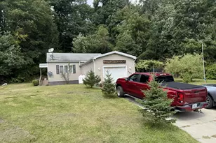353 Valley Rd, Pottsville, PA 17901 - Photo 2