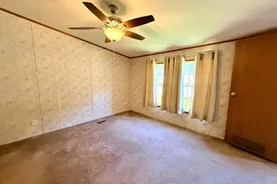 255 Angel Dr, New Ringgold, PA 17960 - Photo 34