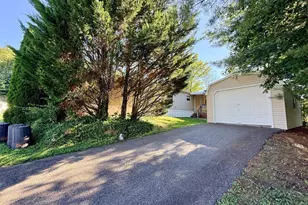 255 Angel Dr, New Ringgold, PA 17960 - Photo 6
