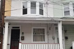 327 Arch St, Pottsville, PA 17901 - Photo 2