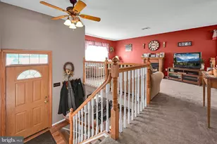 101 Timber Rd, Pottsville, PA 17901 - Photo 4