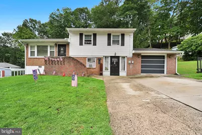 613 S Snyder Street, Pottsville, PA 17901 - Photo 2