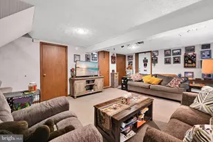613 S Snyder St, Pottsville, PA 17901 - Photo 8
