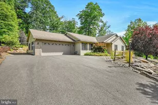 96 Red Horse Rd, Pottsville, PA 17901 - Photo 2