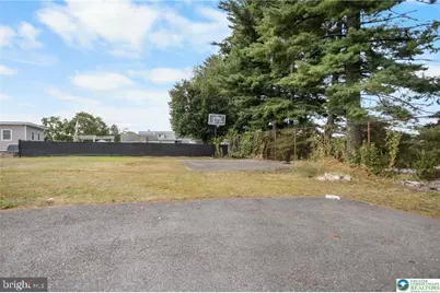 1740 E Elk Avenue, Pottsville, PA 17901 - Photo 24