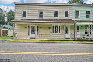 760 Forest Ln, Pottsville, PA 17901 - Photo 2