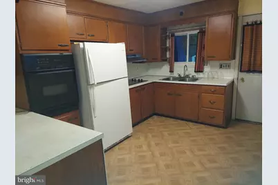 25 N Center Street, Frackville, PA 17931 - Photo 6