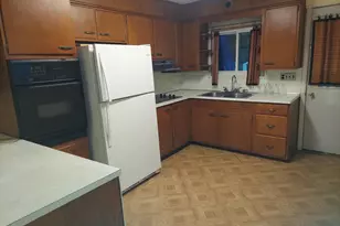 25 N Center St, Frackville, PA 17931 - Photo 6