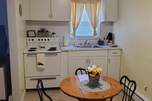 434 E Norwegian St, Pottsville, PA 17901 - Photo 2