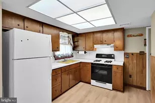 402 S Margaretta St, Schuylkill Haven, PA 17972 - Photo 6