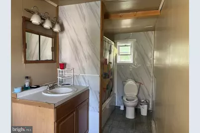 573 Peacock Street, Pottsville, PA 17901 - Photo 14