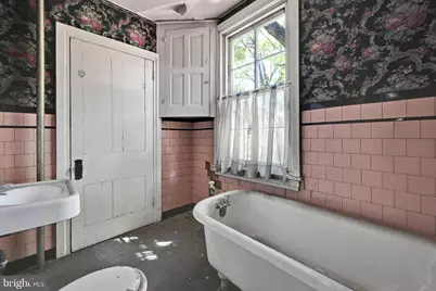 407 W Market Street, Pottsville, PA 17901 - Photo 16