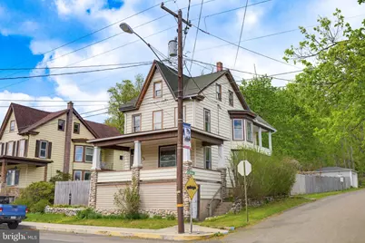 1947 E Grand Avenue, Tower City, PA 17980 - Photo 2