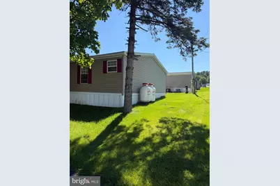 33 Frieden Manor, Schuylkill Haven, PA 17972 - Photo 8