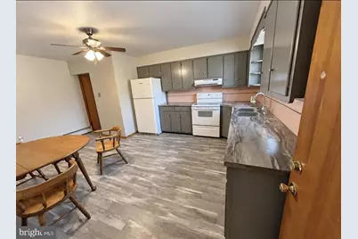 762 Claremont Avenue #2-A, Tamaqua, PA 18252 - Photo 2