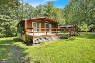 2097 Running Deer Dr, Auburn, PA 17922 - Photo 1