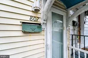 807 W Norwegian St, Pottsville, PA 17901 - Photo 2