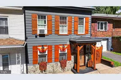 556 E Norwegian, Pottsville, PA 17901 - Photo 4