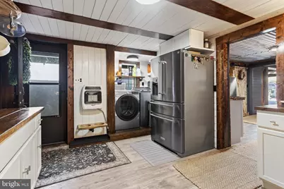 556 E Norwegian, Pottsville, PA 17901 - Photo 36