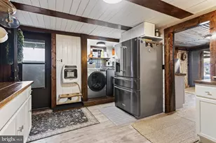 556 E Norwegian, Pottsville, PA 17901 - Photo 36