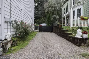 1229 W Norwegian St, Pottsville, PA 17901 - Photo 4