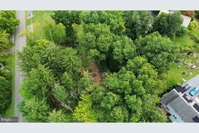 681 W Wynonah Drive, Auburn, PA 17922 - Photo 4