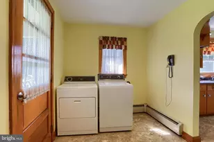1647 Ridge Rd, Klingerstown, PA 17941 - Photo 10