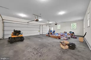 1408 W Maple St, Valley View, PA 17983 - Photo 40