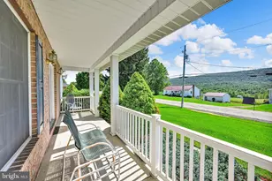 1408 W Maple St, Valley View, PA 17983 - Photo 8