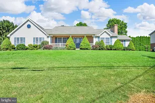 1408 W Maple St, Valley View, PA 17983 - Photo 2